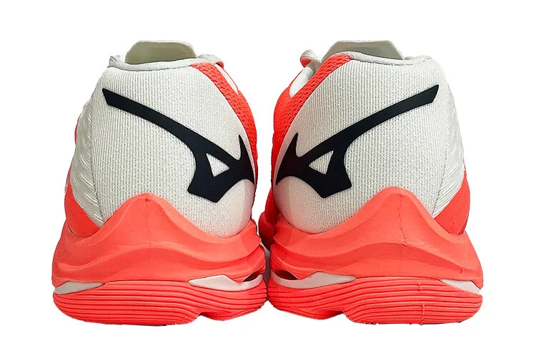 MIZUNO WAVE LIGHTNING Z7 Кроссовки женские, цвет розовый