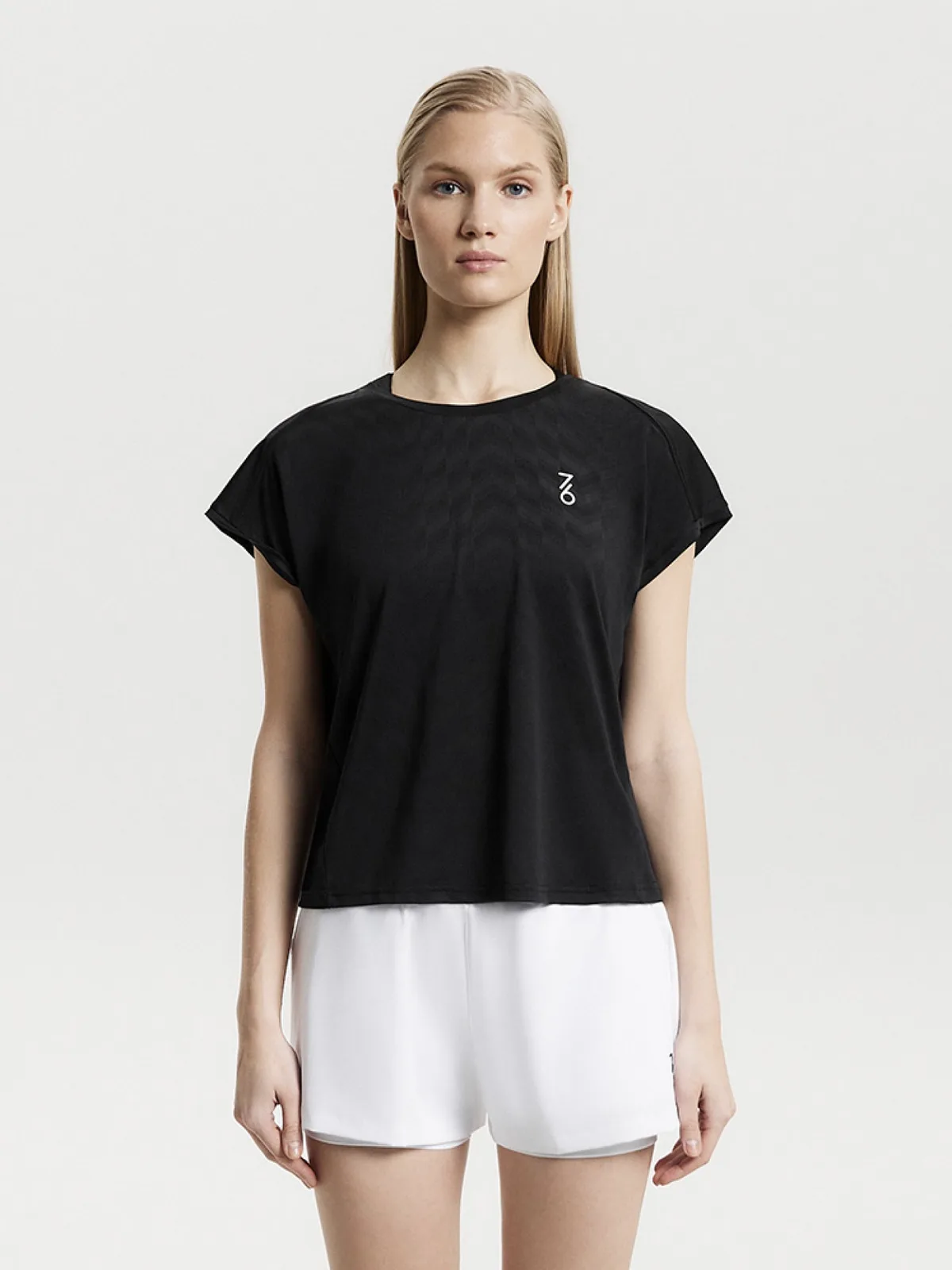 7/6 Alice T-shirt Футболка женская Черный — женская модель