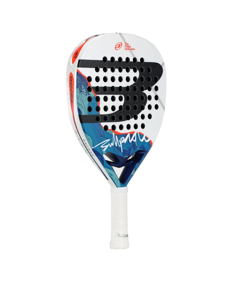 Bullpadel Ionic Power 26 — лицевая плоскость с рельефом 3D Grain